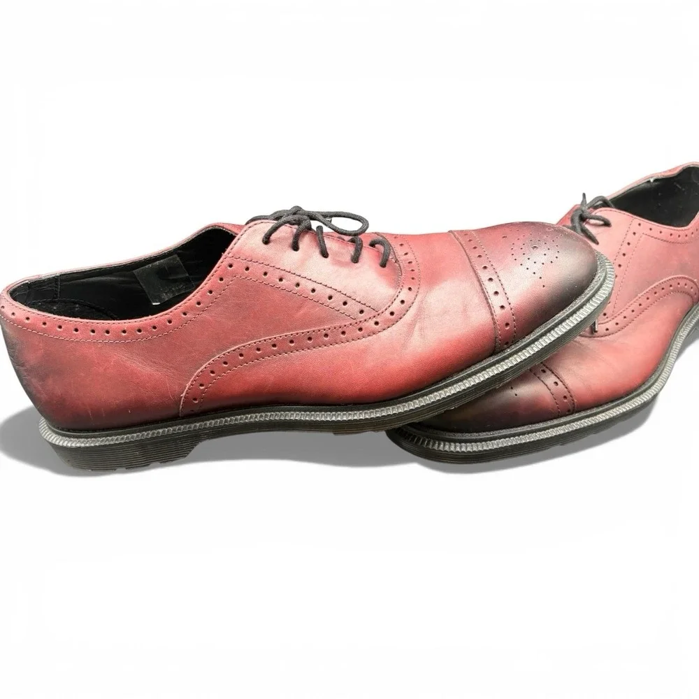 Dr. Martens Oxford Shoes Mens 11 Burgundy Excellent Brogue Cap Toe Lace Up